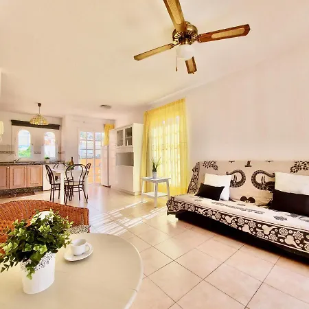 Apartment Mango Beach Resort